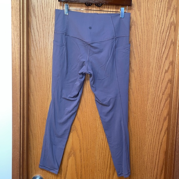 Athleta Salutation Stash 7/8 legging - Picture 3 of 11